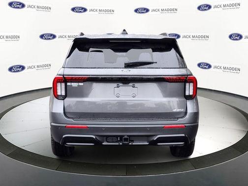 Gray Metallic 2026 Ford Explorer ST-Line