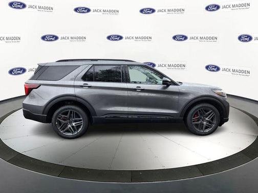 Gray Metallic 2026 Ford Explorer ST-Line