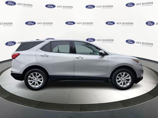 Silver Ice Metallic 2019 Chevrolet Equinox 1LT