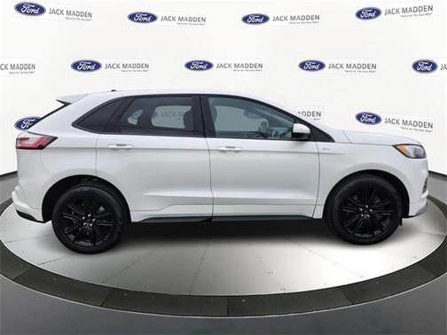 2022 Ford Edge ST Line