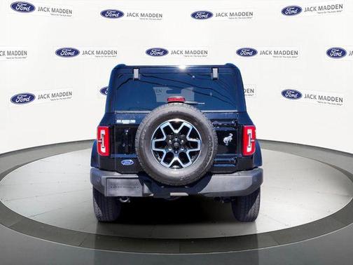 Shadow Black 2025 Ford Bronco Outer Banks