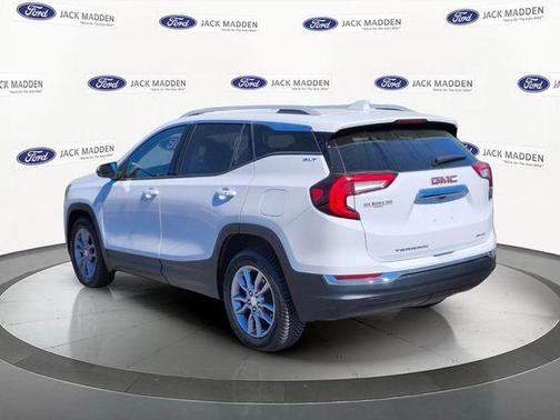 Summit White 2022 GMC Terrain SLT