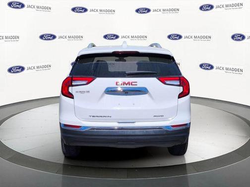 Summit White 2022 GMC Terrain SLT