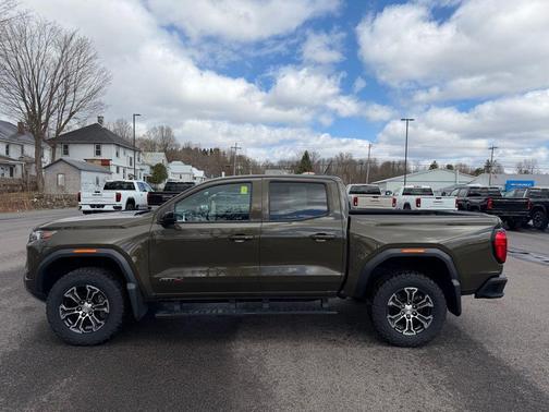 Deep Bronze Metallic 2023 GMC Canyon AT4