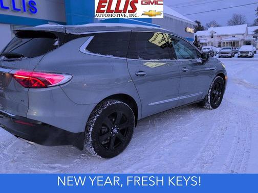 2023 Buick Enclave Essence AWD