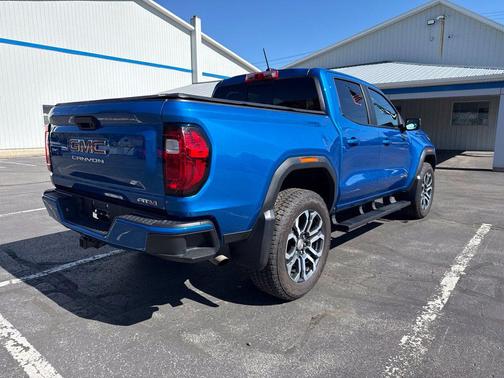 Dynamic Blue Metallic 2024 GMC Canyon AT4