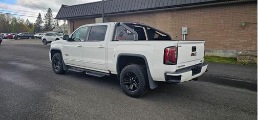 Summit White 2018 GMC Sierra 1500 SLT