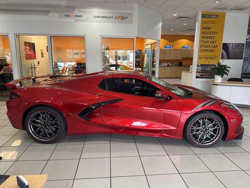 2026 Chevrolet Corvette Stingray w/2LT