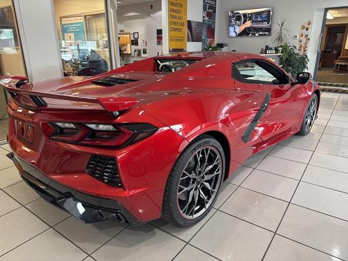 2026 Chevrolet Corvette Stingray w/2LT