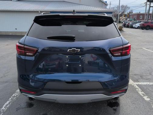 Blue Glow Metallic 2023 Chevrolet Blazer 3LT