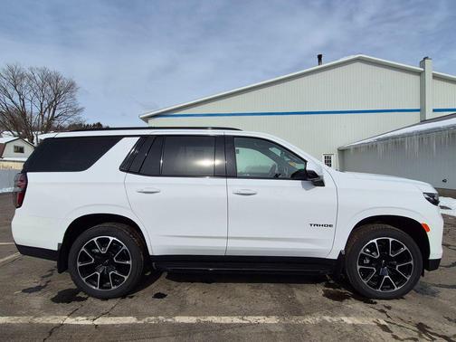 2022 Chevrolet Tahoe 4WD RST