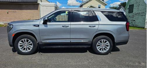 Sterling Metallic 2023 GMC Yukon SLT