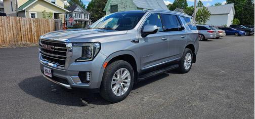 Sterling Metallic 2023 GMC Yukon SLT