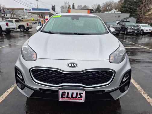 Sparkling Silver 2022 Kia Sportage LX