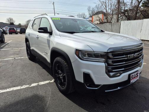White Frost Tricoat 2023 GMC Acadia AWD AT4