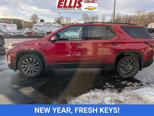 2023 Chevrolet Traverse RS