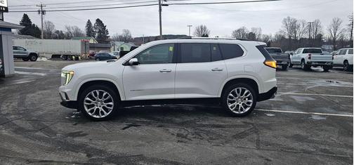 2024 GMC Acadia Denali