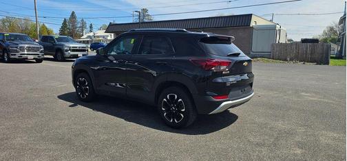 Mosaic Black Metallic 2022 Chevrolet Trailblazer LT