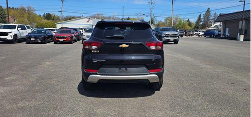 Mosaic Black Metallic 2022 Chevrolet Trailblazer LT