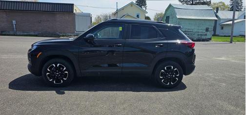 Mosaic Black Metallic 2022 Chevrolet Trailblazer LT