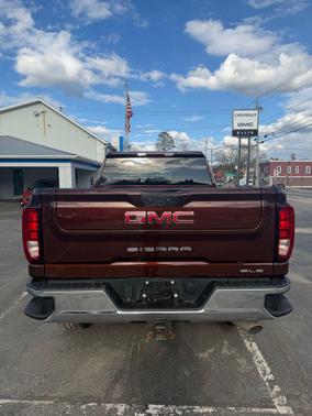 Redwood Metallic 2024 GMC Sierra 2500 SLE