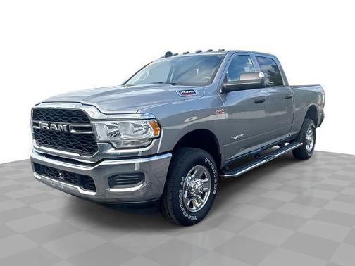 2020 RAM 2500 Tradesman Crew Cab 4X4 6'4' Box