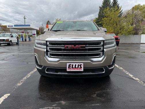 Light Stone Metallic 2023 GMC Acadia AWD SLE