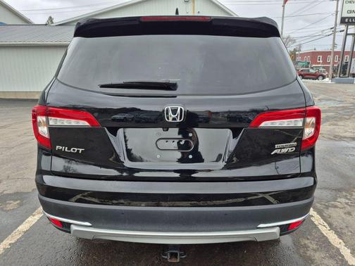 2021 Honda Pilot Touring 8-Passenger