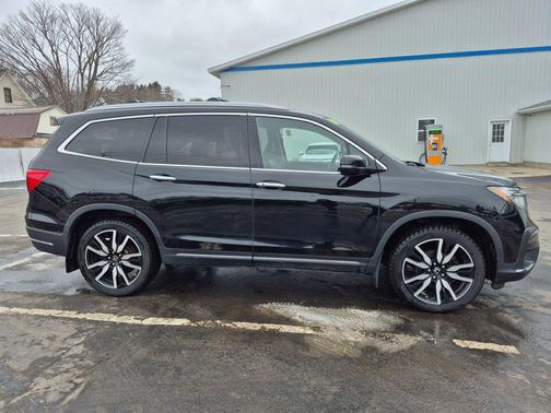 2021 Honda Pilot Touring 8-Passenger