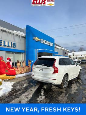 2020 Volvo XC90 T5 Momentum