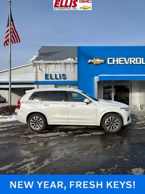 2020 Volvo XC90 T5 Momentum