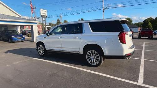 2022 GMC Yukon XL Denali