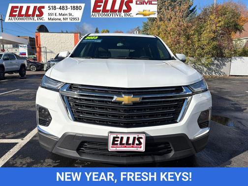 2023 Chevrolet Traverse LT Leather