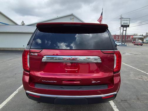 Cayenne Red Tintcoat 2021 GMC Yukon SLT