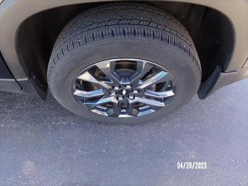 Mosaic Black Metallic 2020 Chevrolet Traverse RS