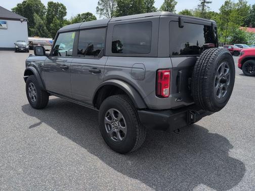 CARBONIZED GRAY METALLIC 2023 Ford Bronco Big Bend