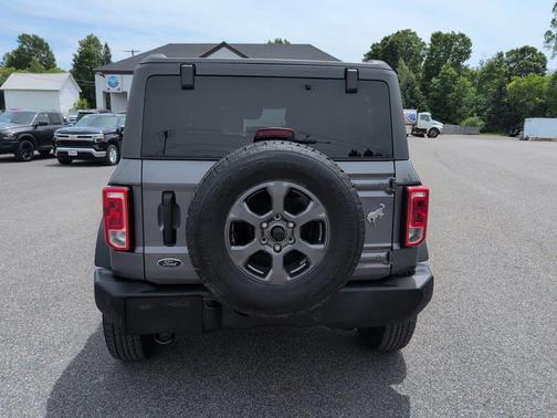 CARBONIZED GRAY METALLIC 2023 Ford Bronco Big Bend