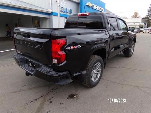 Black 2023 Chevrolet Colorado LT