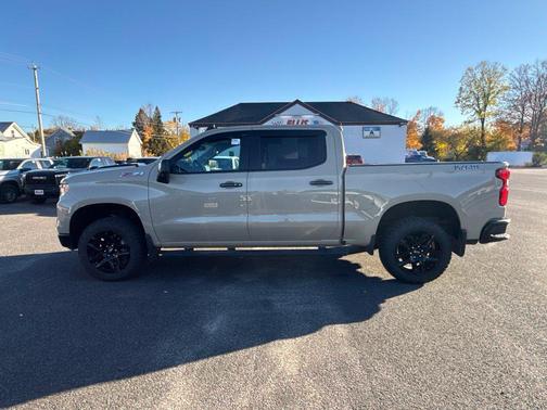 Sand Dune Metallic 2022 Chevrolet Silverado 1500 LT Trail Boss