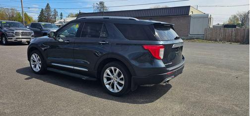 STONE BLUE METALLIC 2022 Ford Explorer Platinum