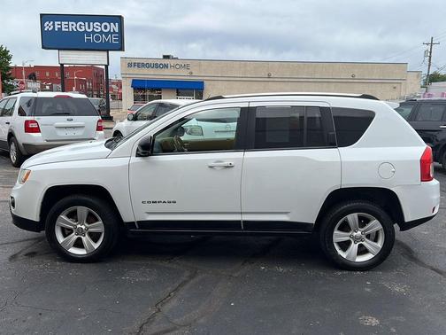 Bright White 2012 Jeep Compass Sport