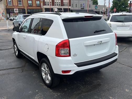 Bright White 2012 Jeep Compass Sport