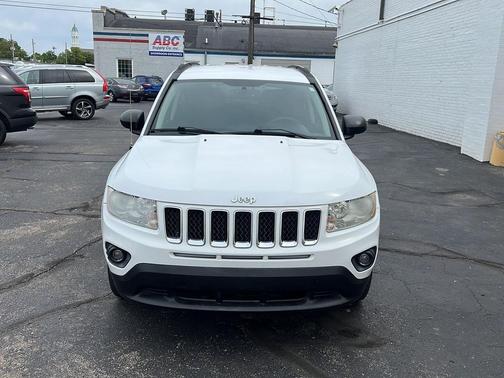 Bright White 2012 Jeep Compass Sport