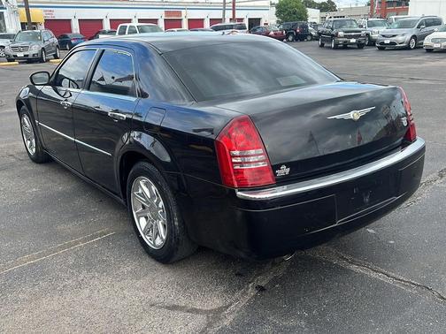 2006 Chrysler 300C Base