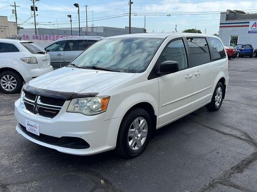 Stone White Clearcoat 2012 Dodge Grand Caravan SE/AVP