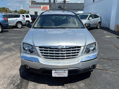 2004 Chrysler Pacifica Base