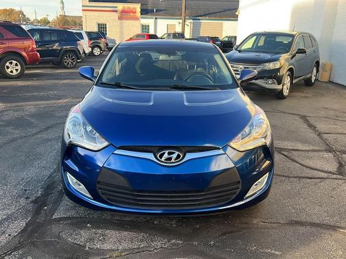 2017 Hyundai Veloster Base