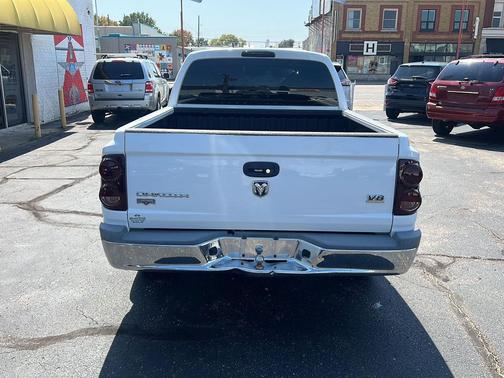 2005 Dodge Dakota Laramie Quad Cab
