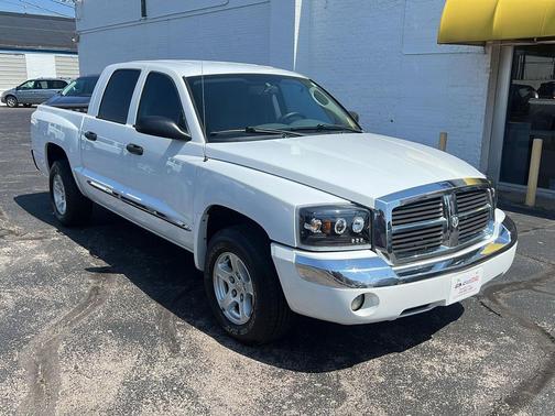 2005 Dodge Dakota Laramie Quad Cab
