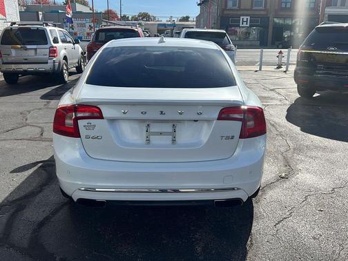 2016 Volvo S60 Inscription T5 Drive-E Premier
